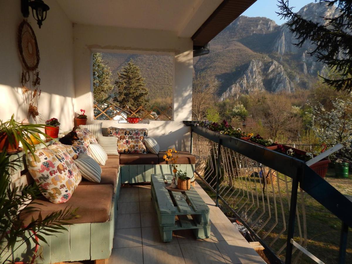 Impeccable Apartment With View In Dolna Matka Скопье Экстерьер фото
